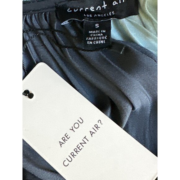 NWT Current Air Colorblock Ruffled Split Neck Blouse size Small - Picture 3 of 7